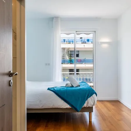 Sea View&roof Terrace Access 2min Walk From Croisette *